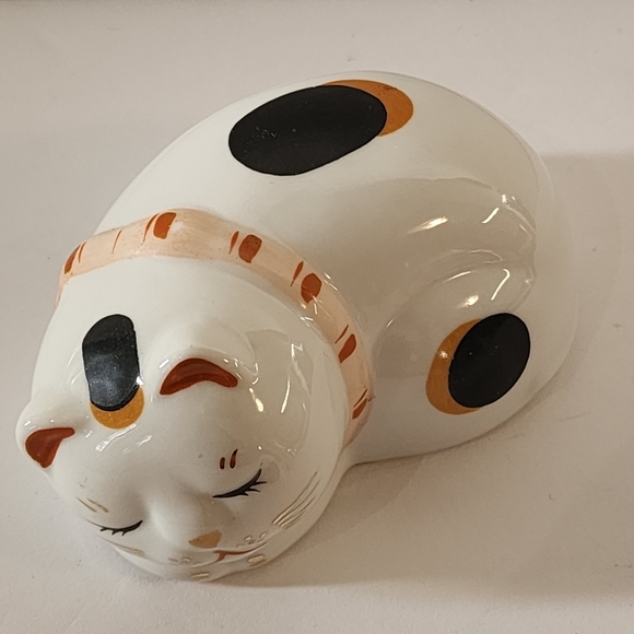 Sweet Cat Figurine - Picture 5 of 6